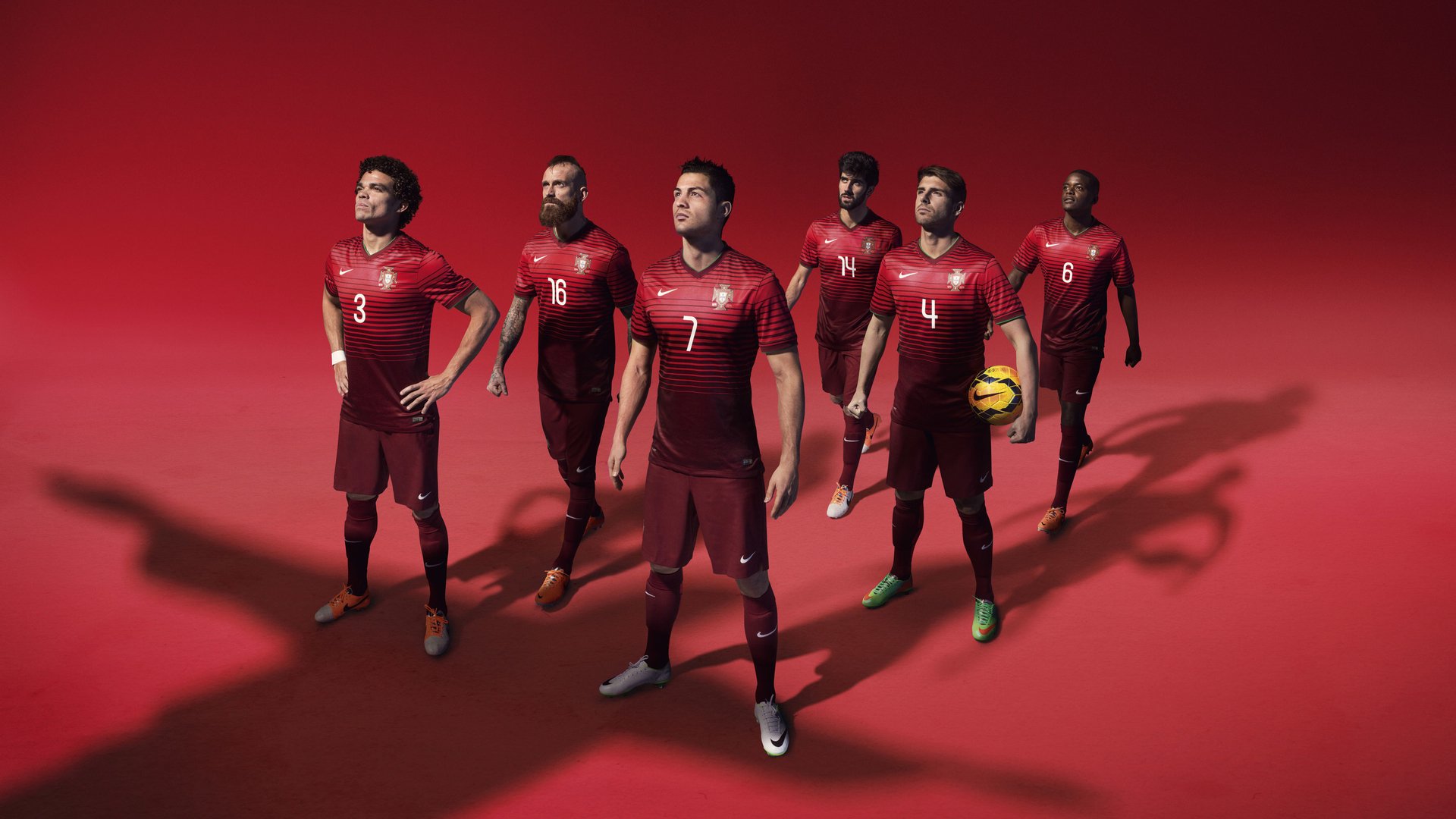 若日尼奥点射破局，荷兰末节发力击退喀麦隆